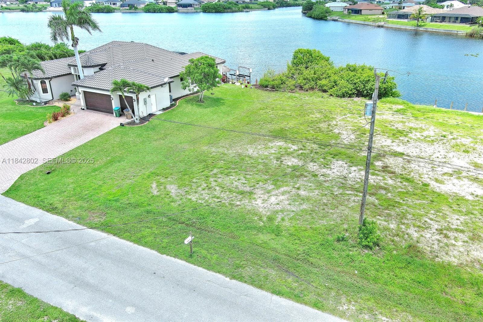 401 NW 24th Terrace — photo 7