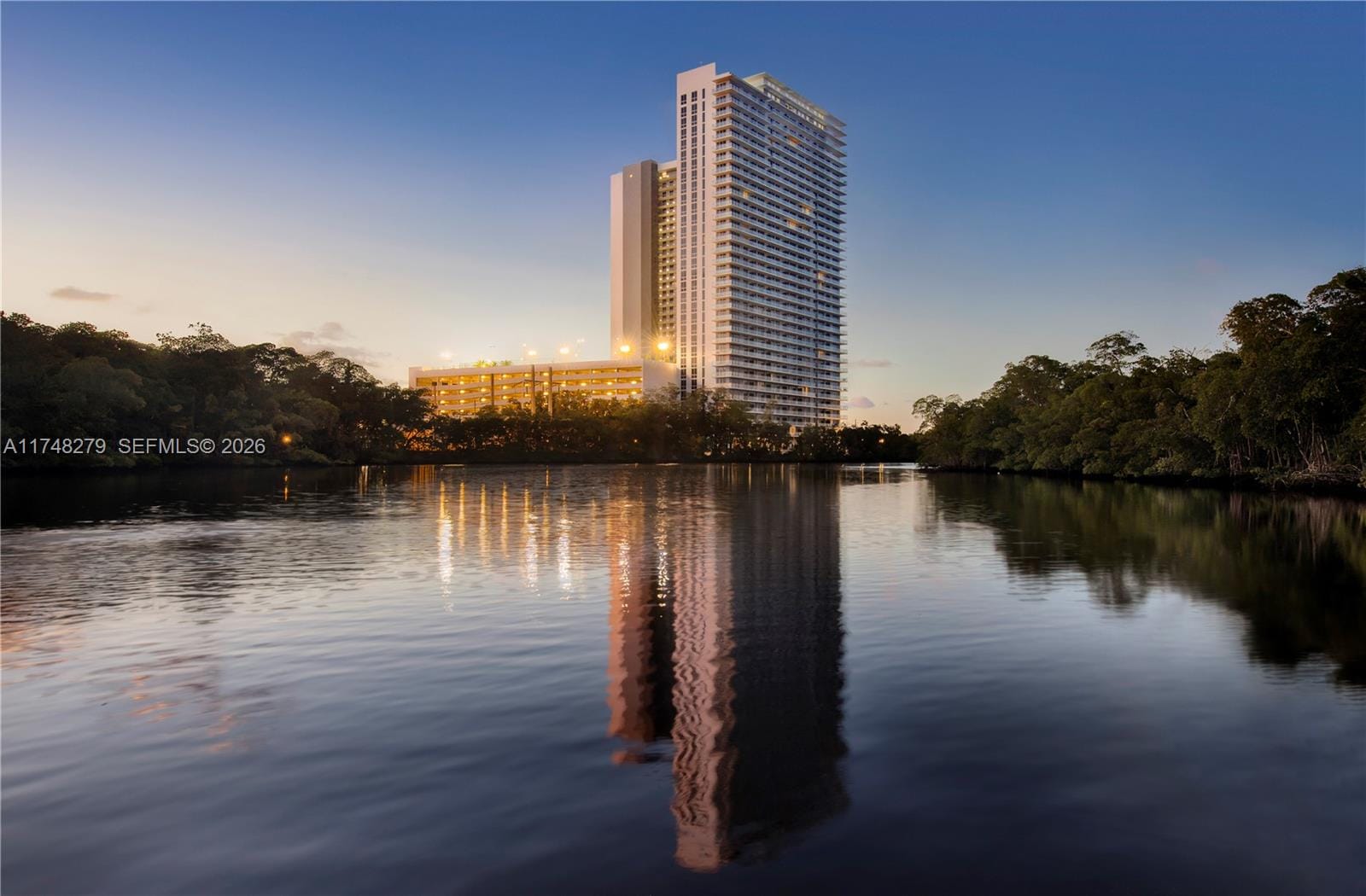 16385 Biscayne Boulevard 1221 — photo 12