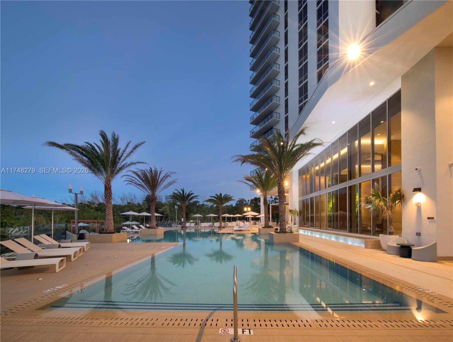 16385 Biscayne Boulevard 1221, North Miami Beach, FL 33160 photo 13