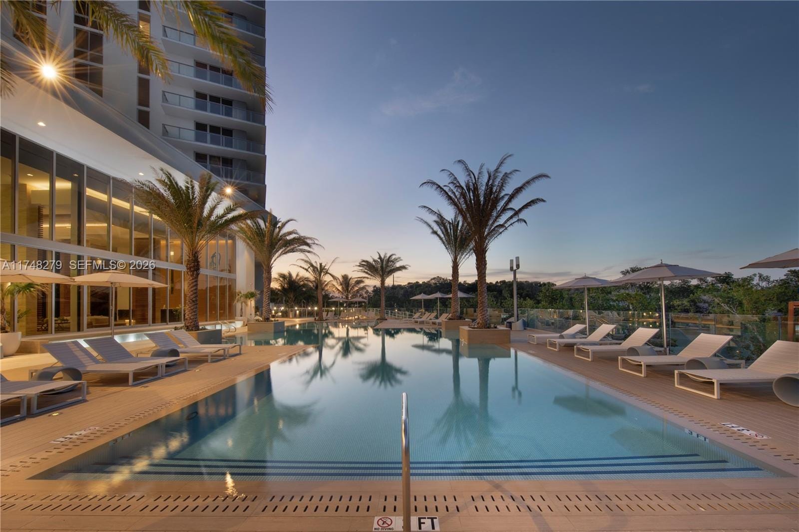 16385 Biscayne Boulevard 1221, North Miami Beach, FL 33160 photo 14