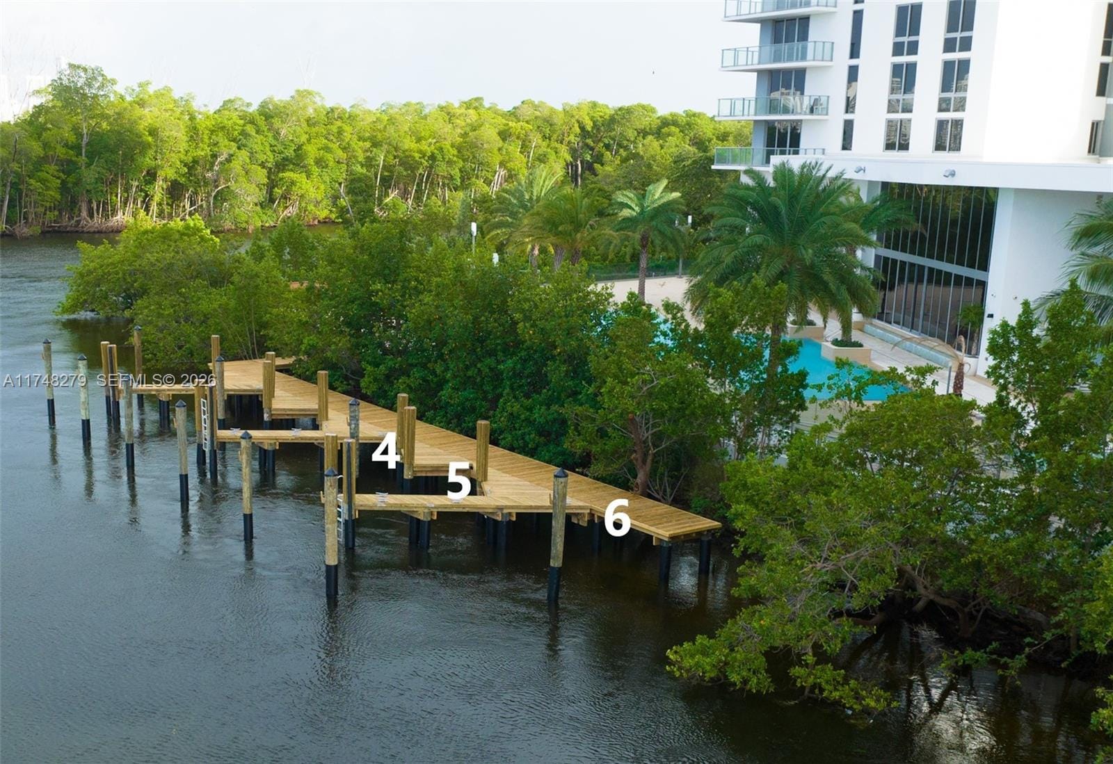 16385 Biscayne Boulevard 1221 — photo 10
