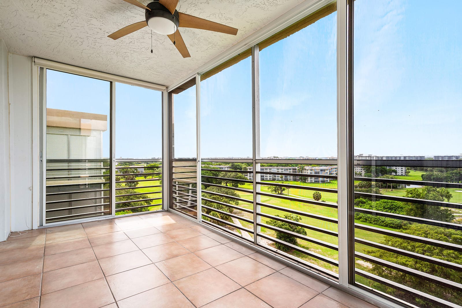 3520 Oaks Way 1004 — photo 11