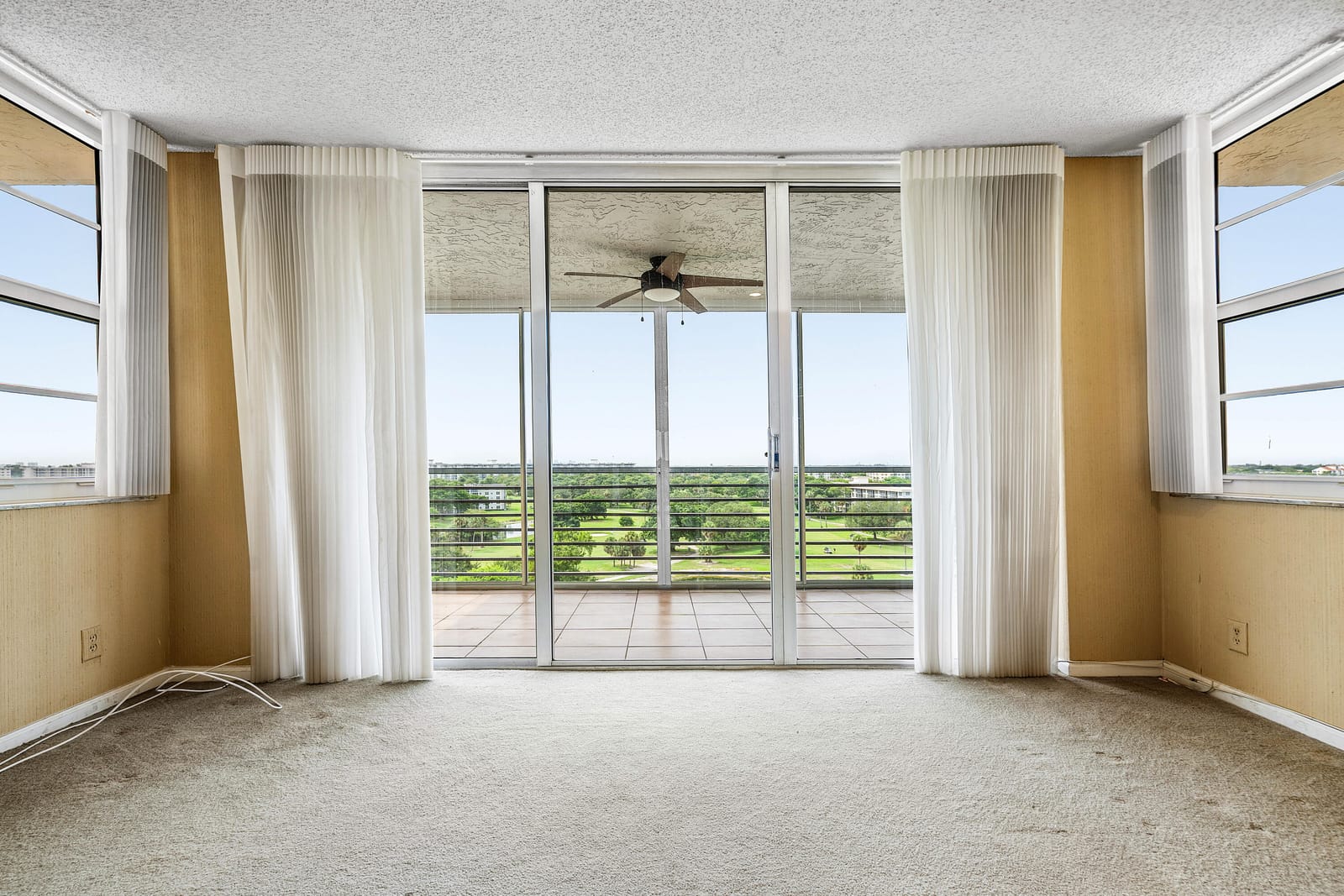 3520 Oaks Way 1004 — photo 10