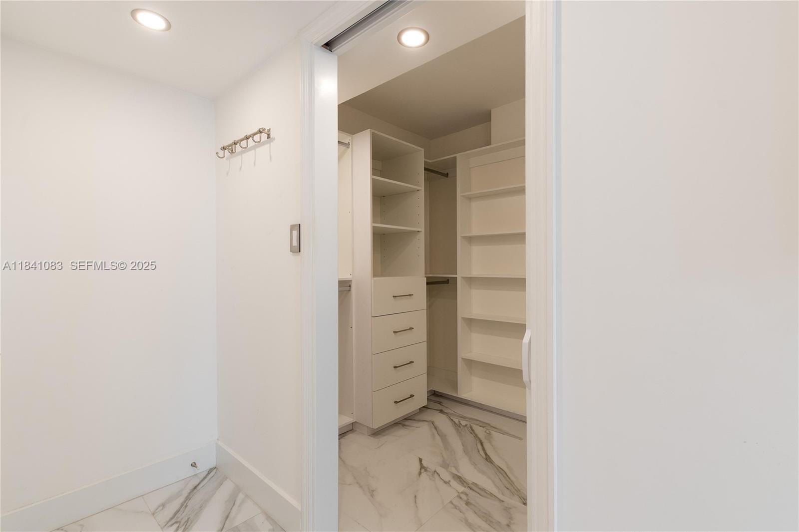 1450 Brickell Bay Drive 1707, Miami, FL 33131 photo 17