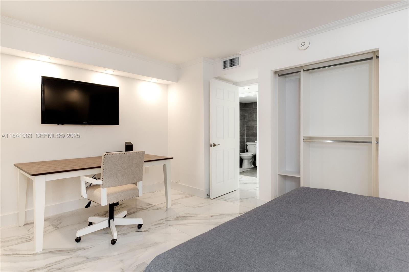 1450 Brickell Bay Drive 1707, Miami, FL 33131 photo 20