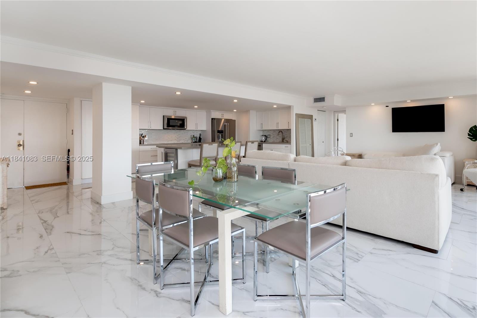 1450 Brickell Bay Drive 1707, Miami, FL 33131 photo 5