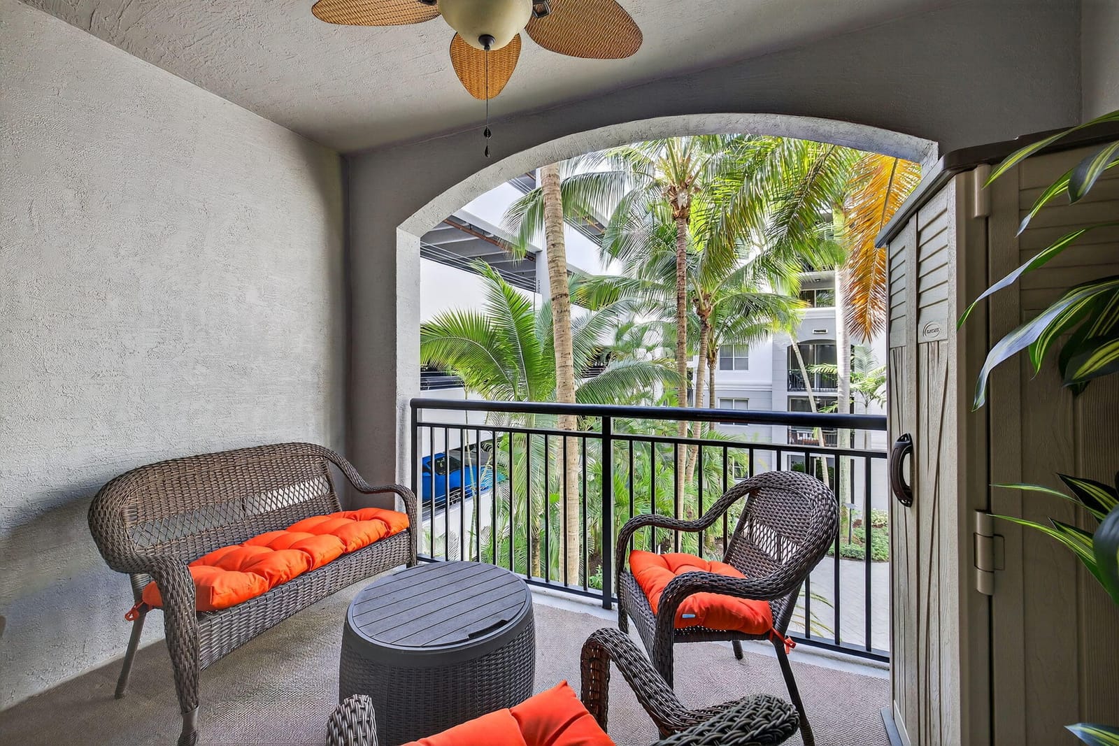 1690 Renaissance Commons Boulevard 1329, Boynton Beach, FL 33426 photo 4