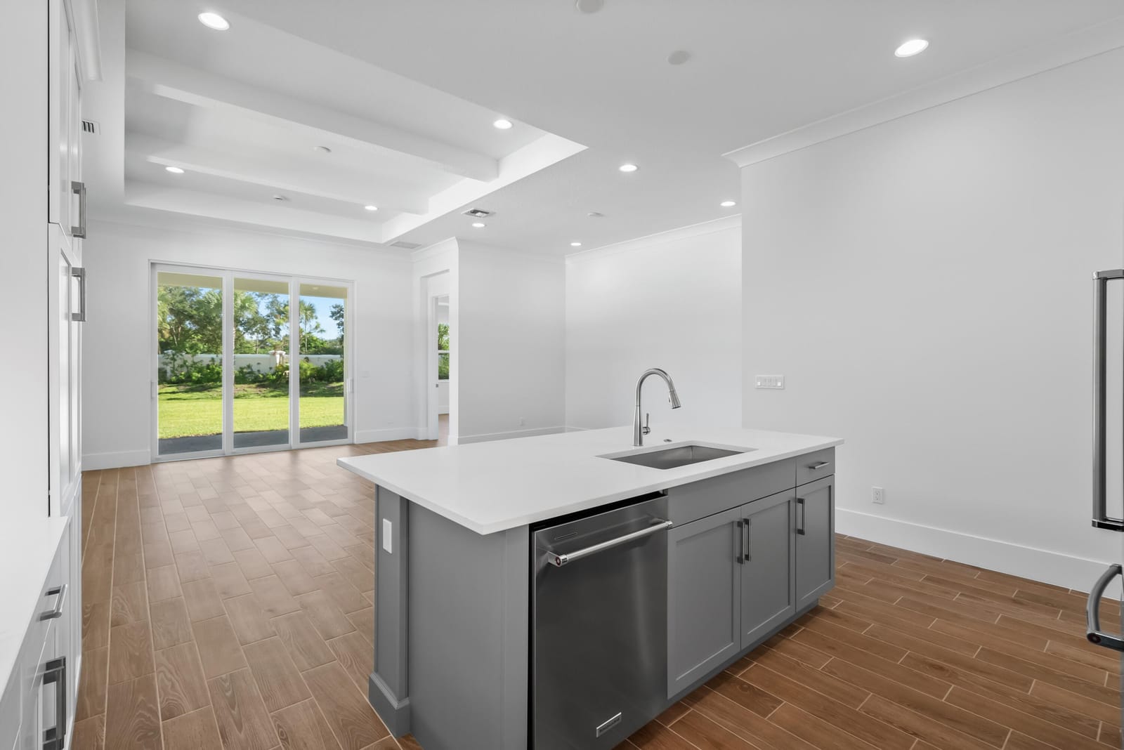 2144 Falls Manor, Vero Beach, FL 32967 photo 4