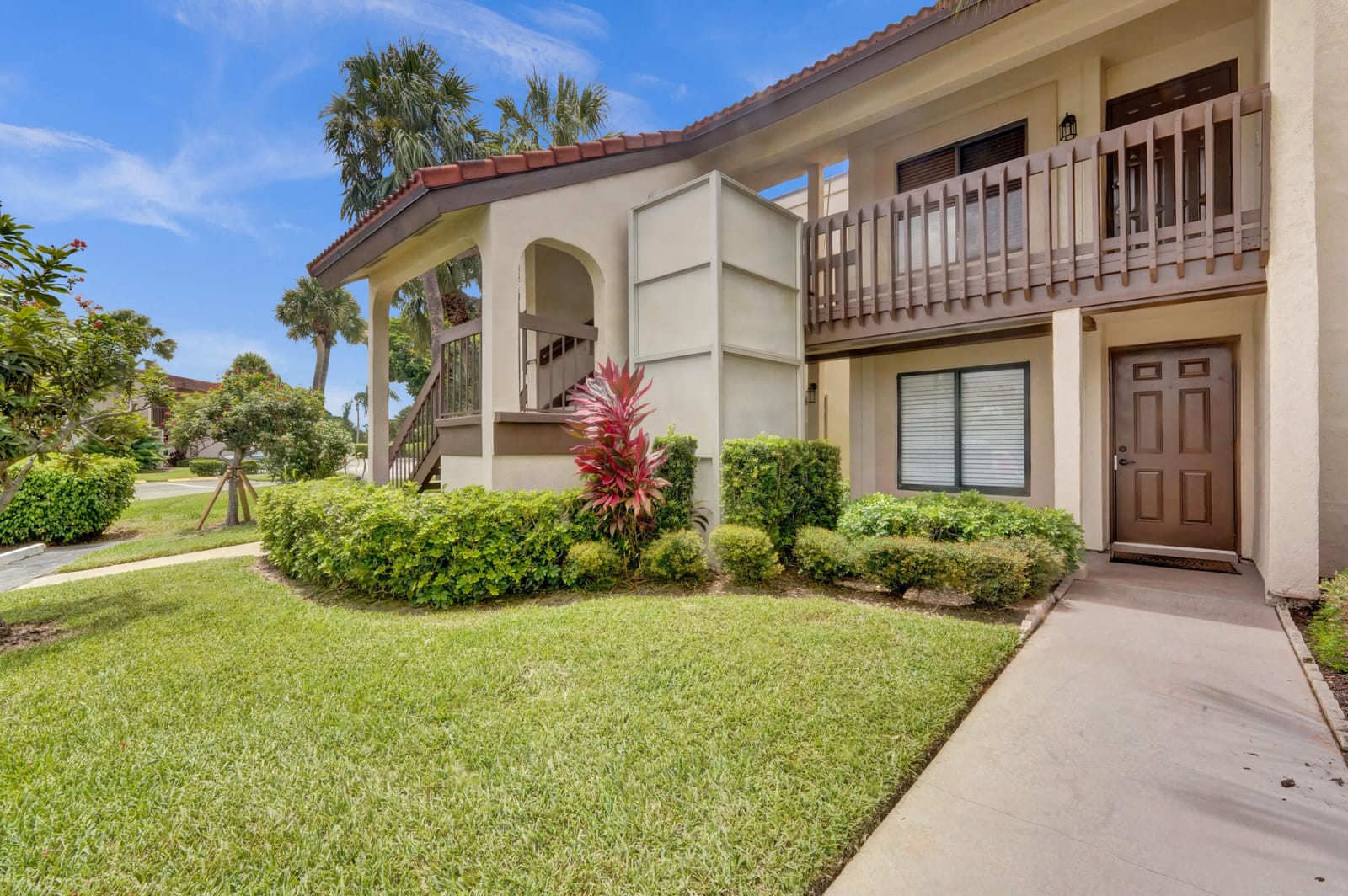 5306 Cedar Lake Drive 201 — photo 4