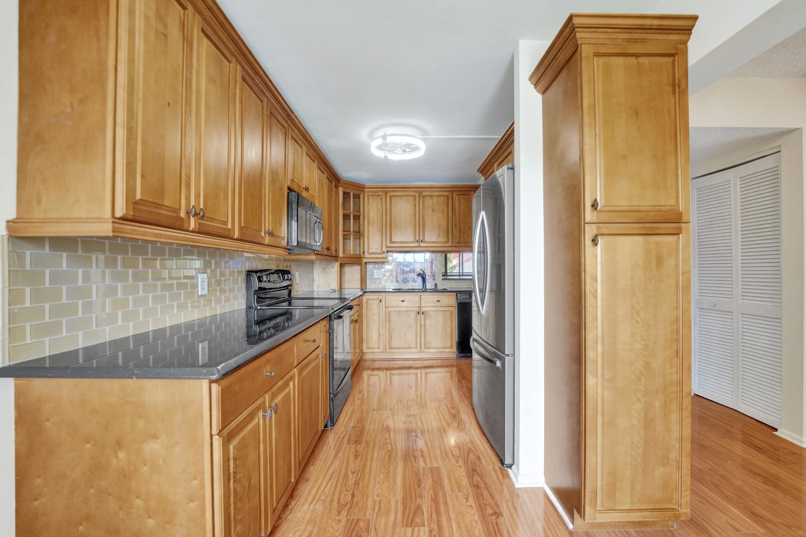 5306 Cedar Lake Drive 201 — photo 6