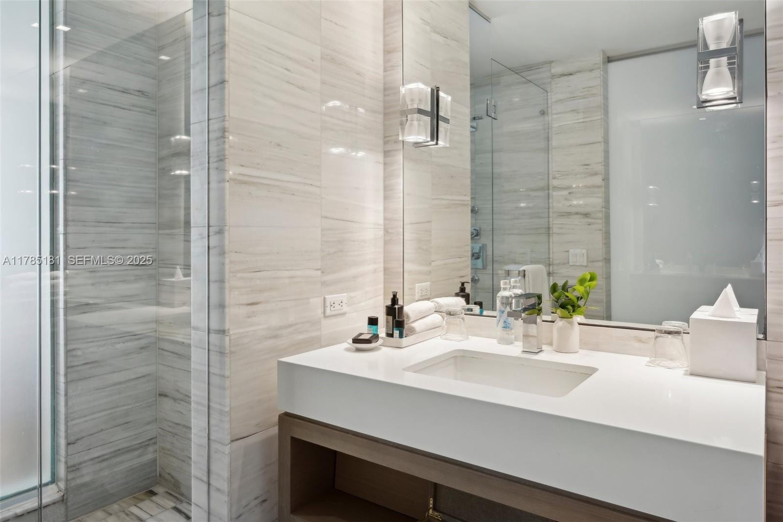 2201 Collins Avenue 336, Miami Beach, FL 33139 photo 11