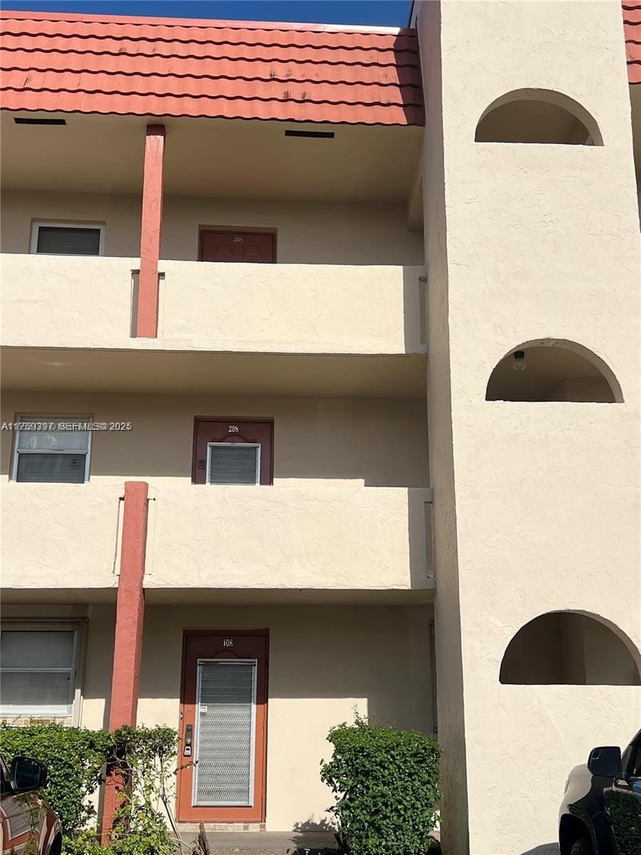 8020 N Sunrise Lakes Drive 108, Sunrise, FL 33322 photo 5