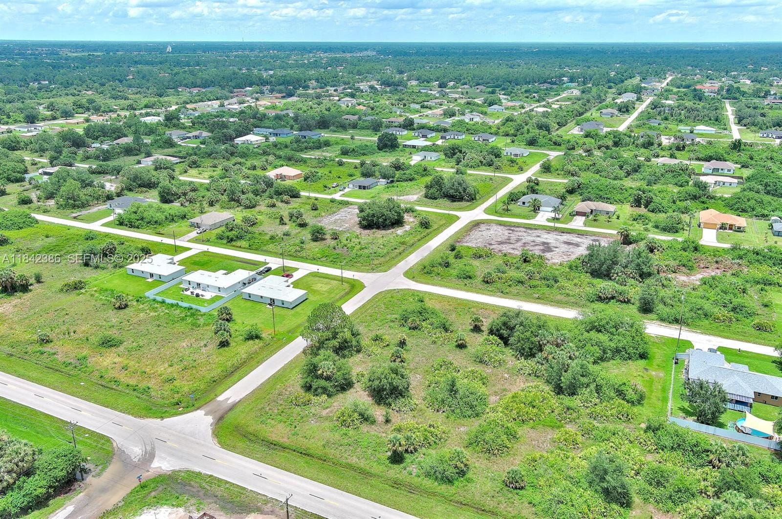 841 Milwaukee Boulevard, Lehigh Acres, FL 33974 photo 13