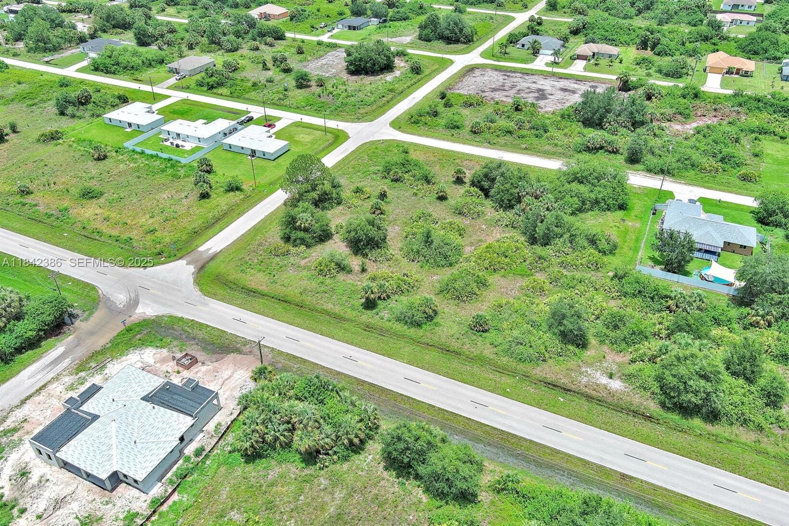 841 Milwaukee Boulevard, Lehigh Acres, FL 33974 photo 14