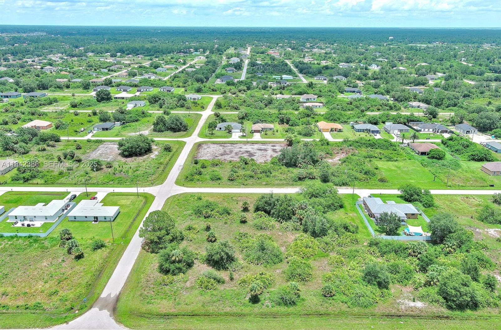 841 Milwaukee Boulevard, Lehigh Acres, FL 33974 photo 16