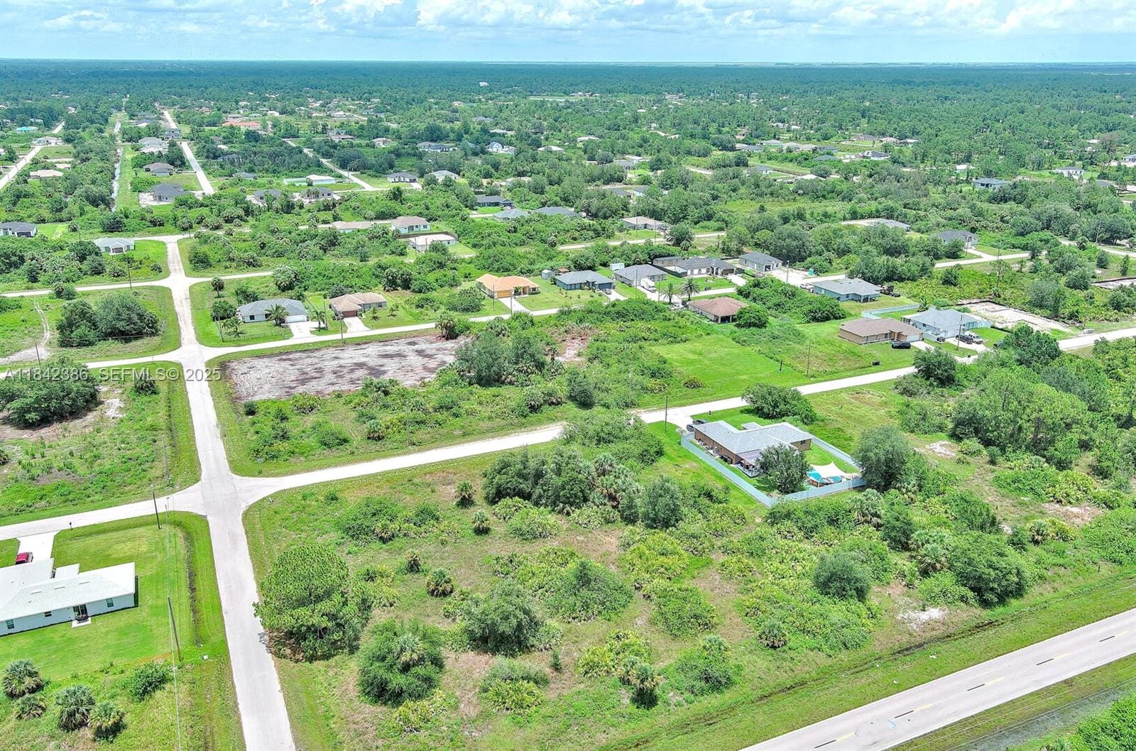 841 Milwaukee Boulevard, Lehigh Acres, FL 33974 photo 17