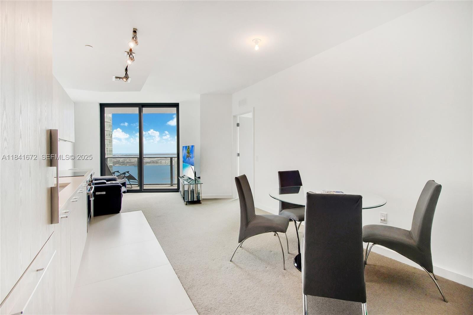 501 NE 31st Street 3607 — photo 2