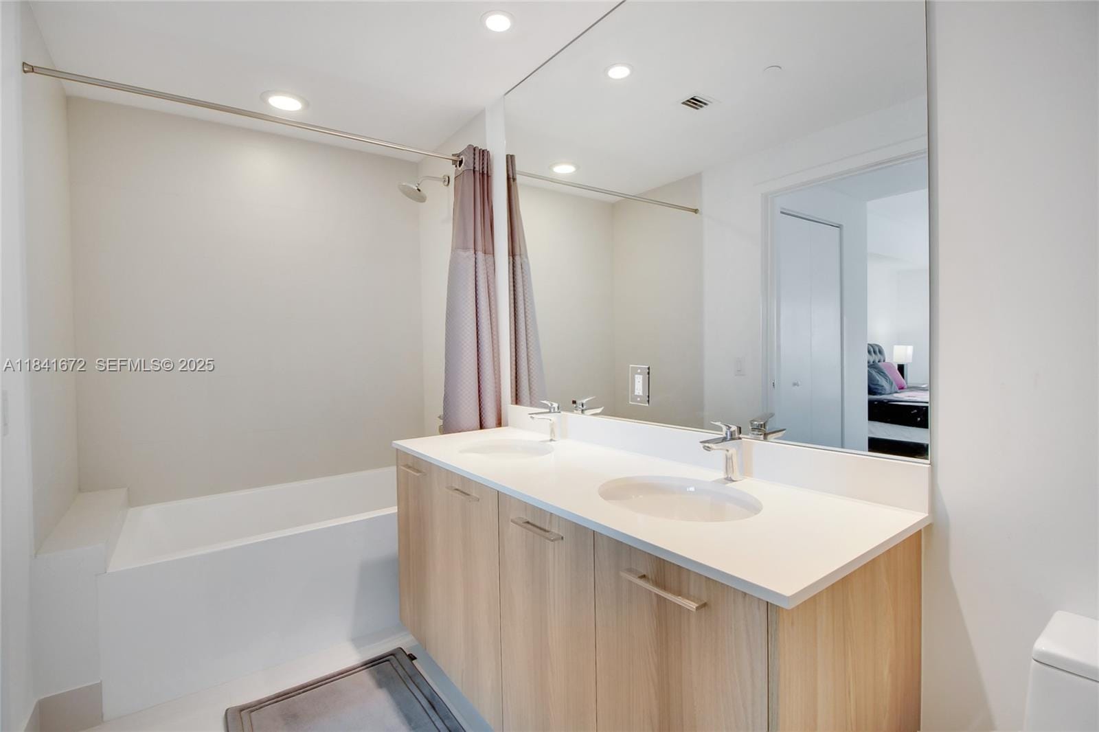 501 NE 31st Street 3607 — photo 9