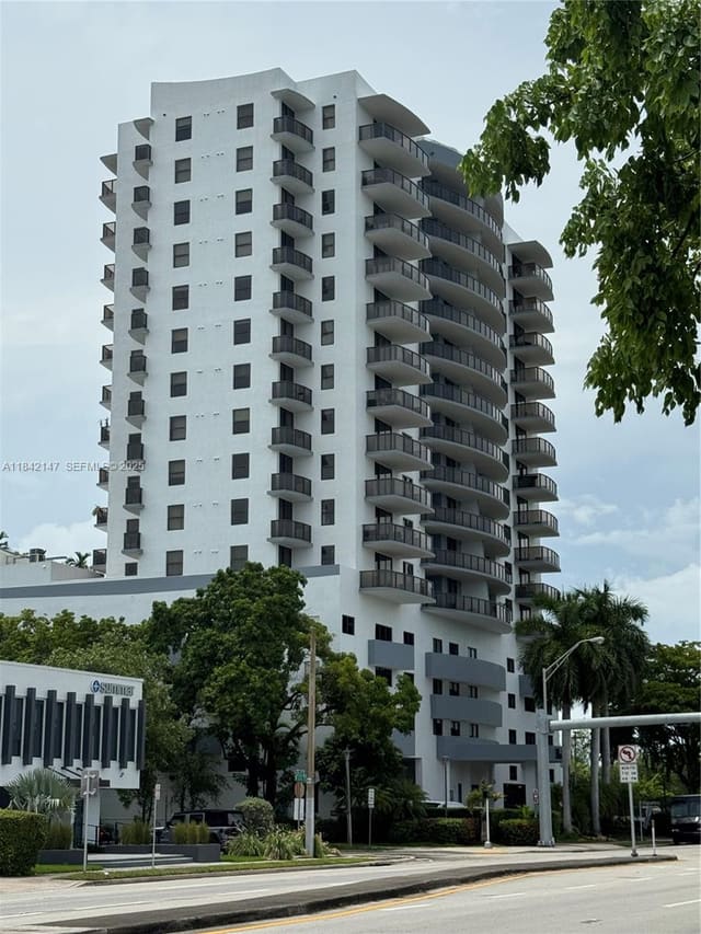 2301 SW 27th Avenue 503, sold in Luxor Residences, Miami, FL
