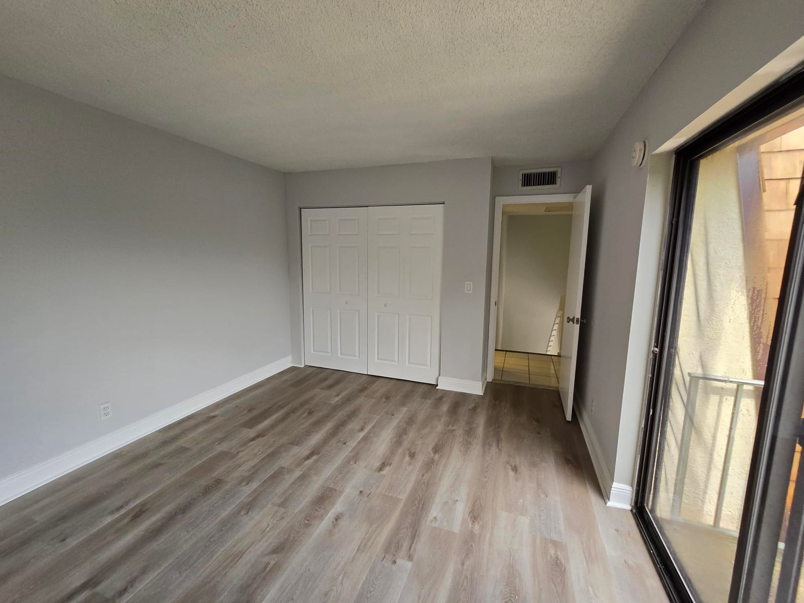 71 Lake Arbor Drive, Palm Springs, FL 33461 photo 9