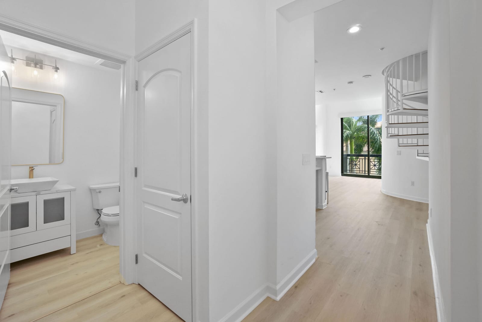 801 S Olive Avenue 211 — photo 8