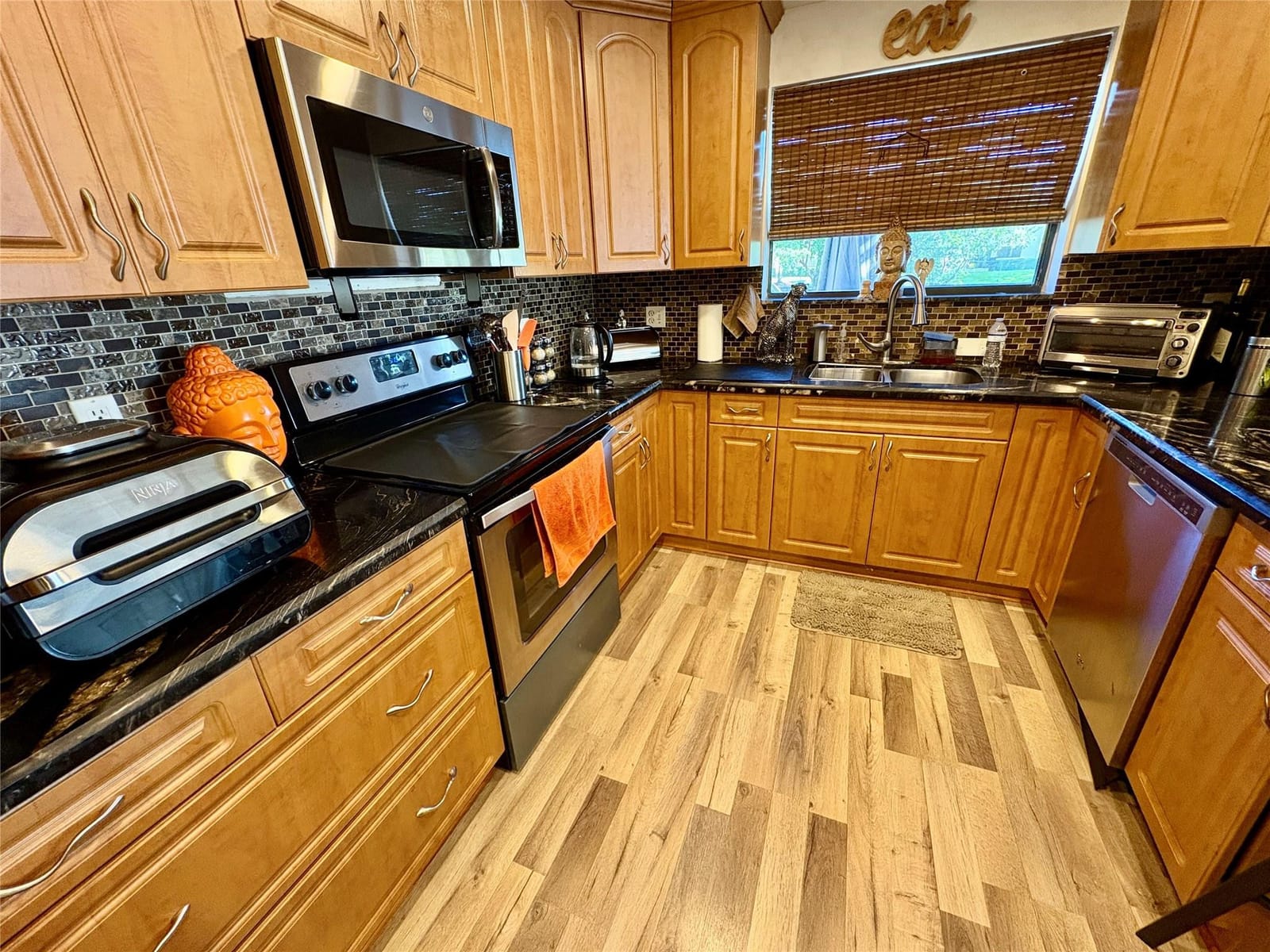 10130 NW 33rd Place, Sunrise, FL 33351 photo 4