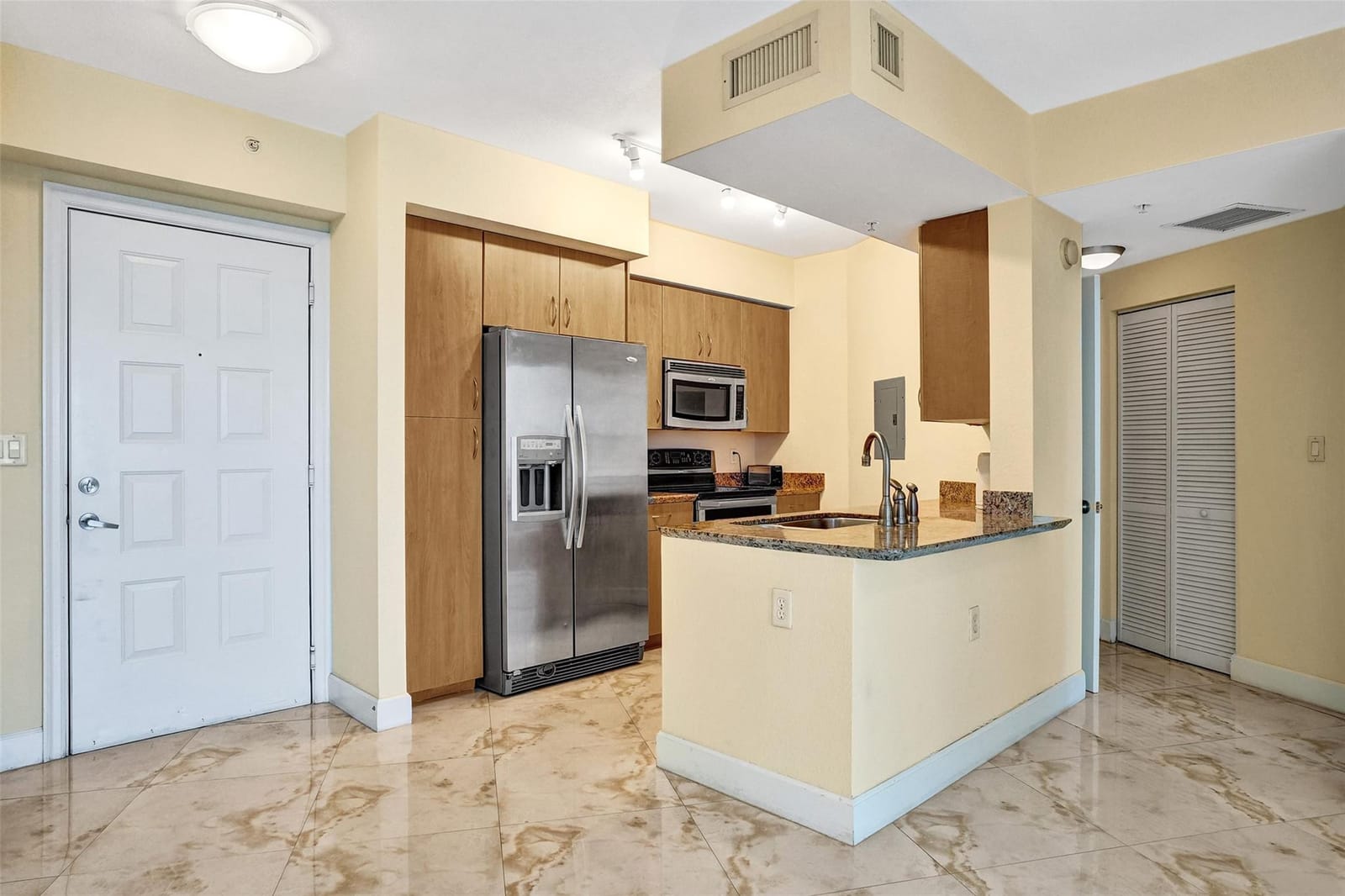 1830 Radius Drive 1002 — photo 6