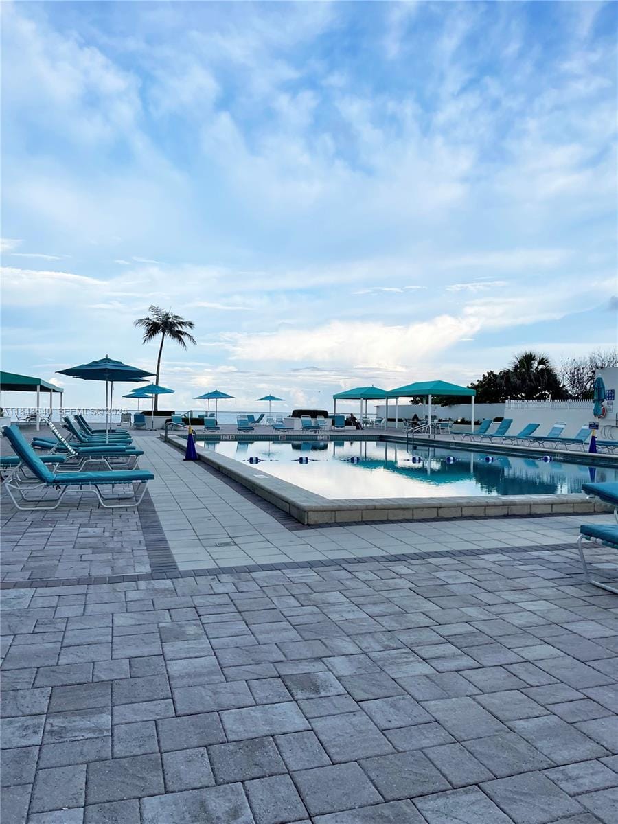 3725 S Ocean Drive 415 — photo 3