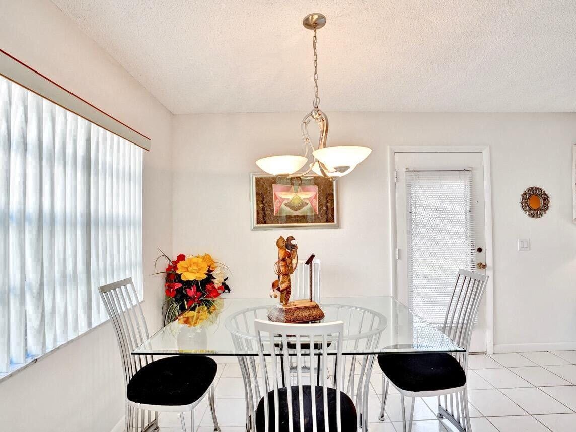 298 Burgundy G, Delray Beach, FL 33484 photo 14