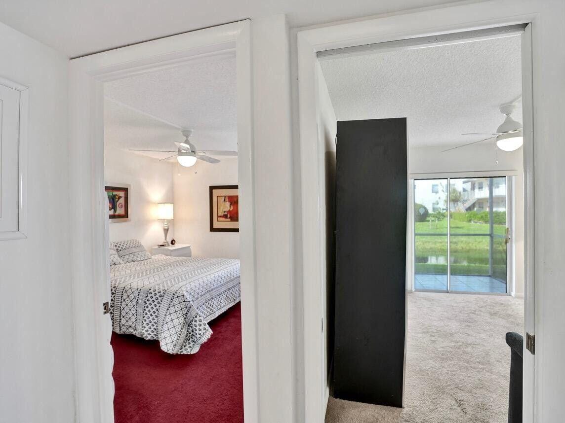 298 Burgundy G, Delray Beach, FL 33484 photo 16