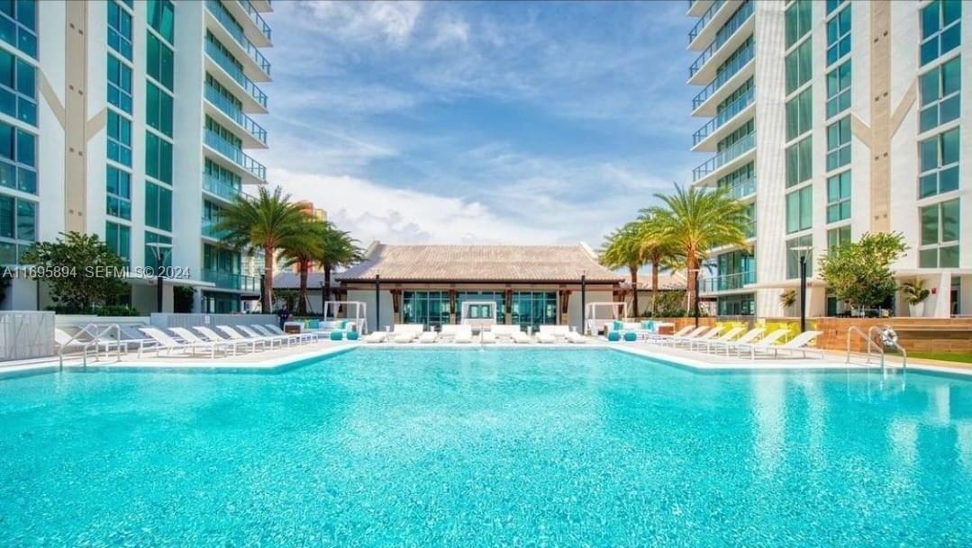 330 Sunny Isles Boulevard 5-603, Sunny Isles Beach, FL 33160 photo 25
