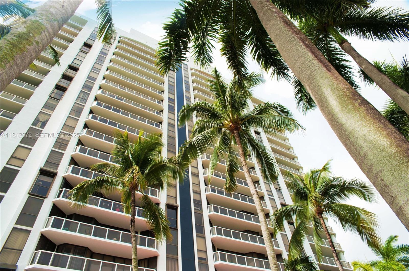 3600 Yacht Club Drive 402, Aventura, FL 33180 photo 2
