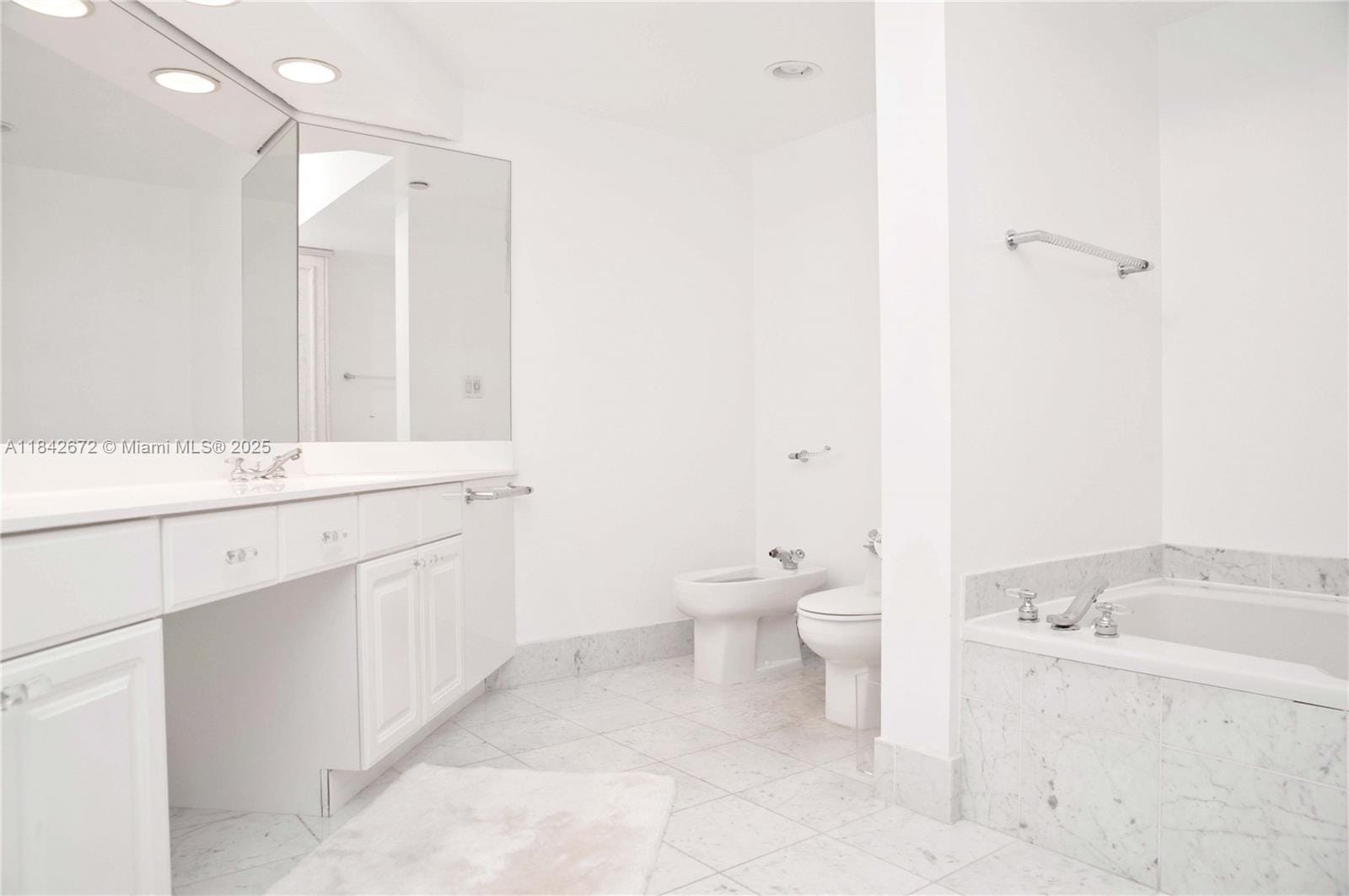 3600 Yacht Club Drive 402, Aventura, FL 33180 photo 14
