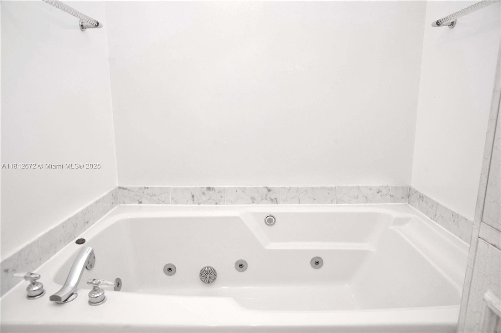 3600 Yacht Club Drive 402, Aventura, FL 33180 photo 16