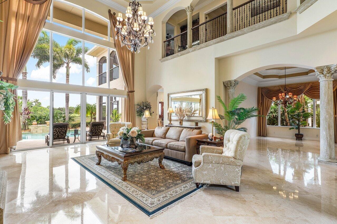 108 SE Via San Ramone, Port St. Lucie, FL 34984