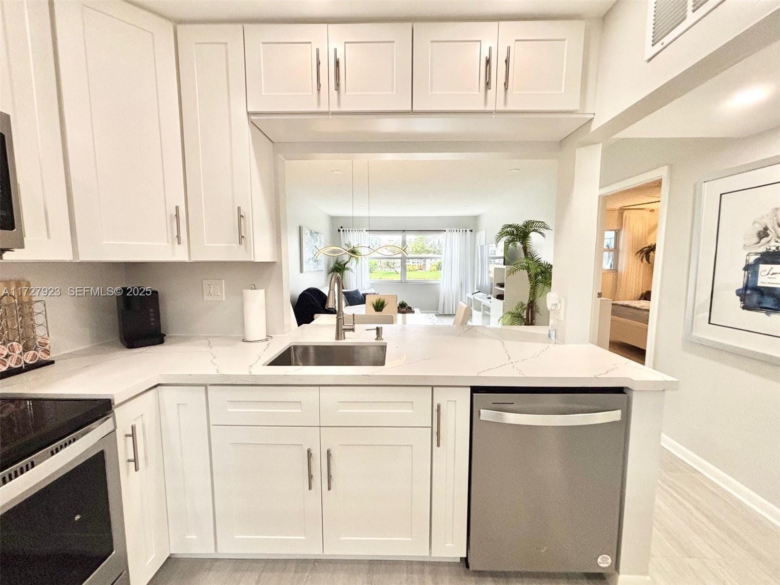 3405 NW 48th Avenue 407 — photo 9