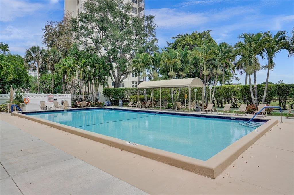 3520 Oaks Way 204, Pompano Beach, FL 33069 photo 30