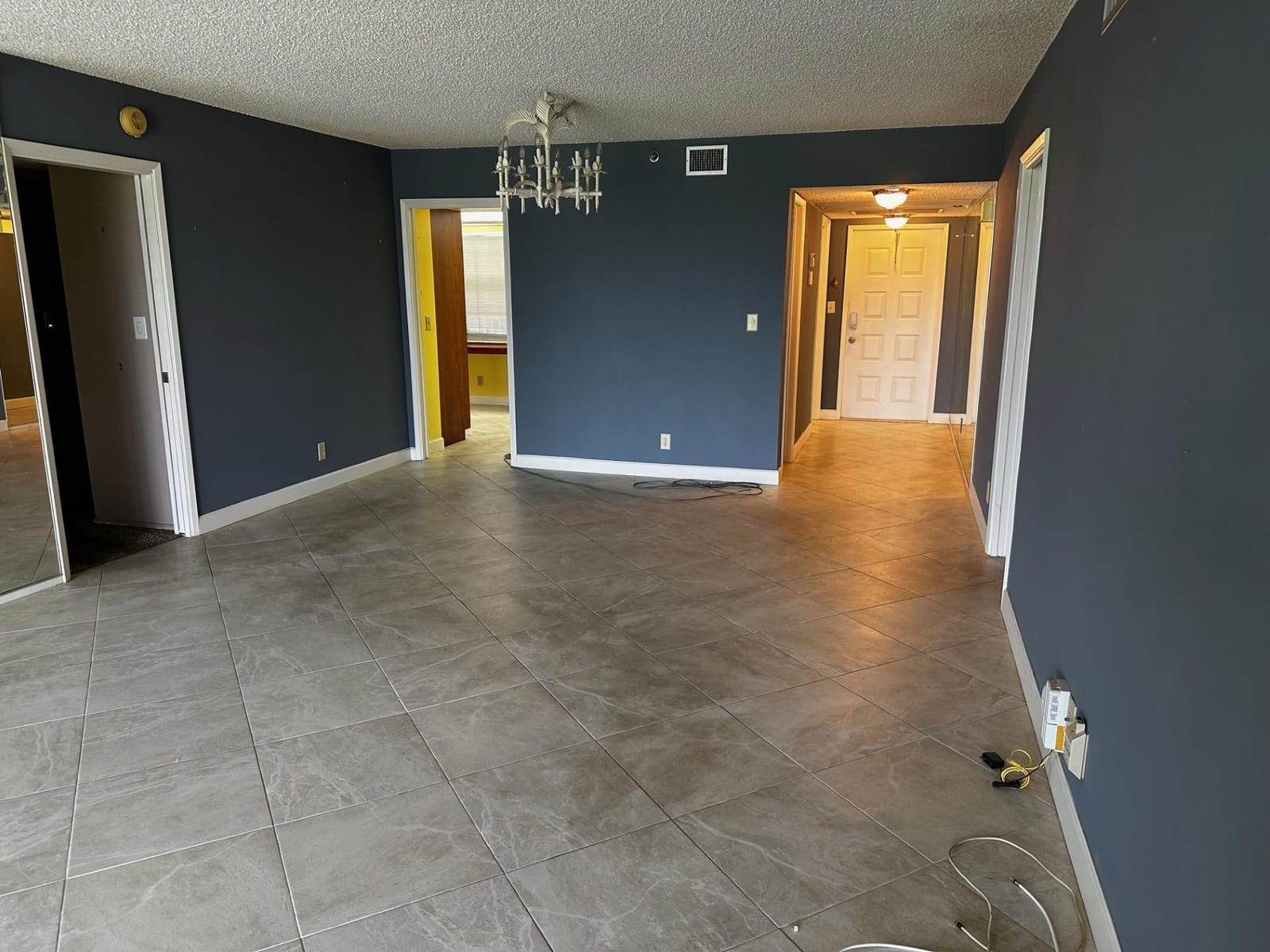 3520 Oaks Way 204 — photo 6