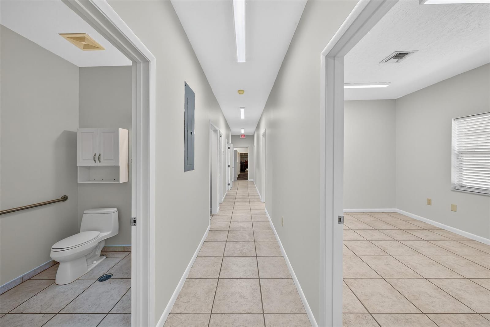 2520 N Dixie Highway — photo 10