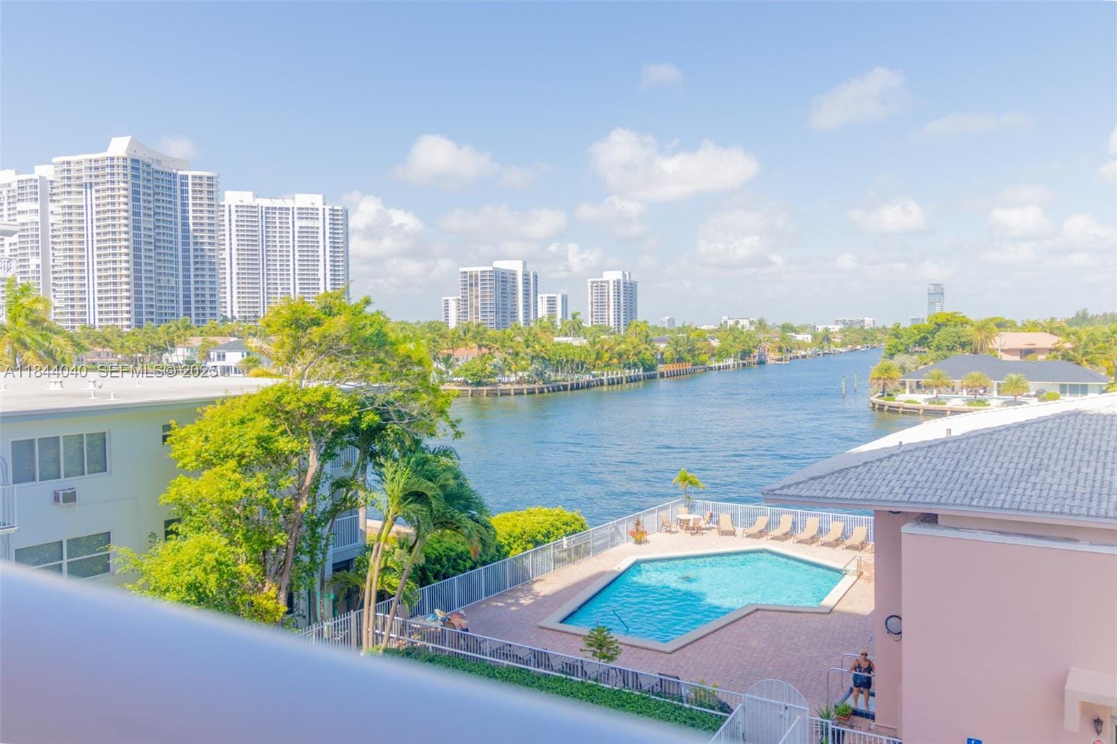 3161 S Ocean Drive 401, Hallandale Beach, FL 33009 photo 2