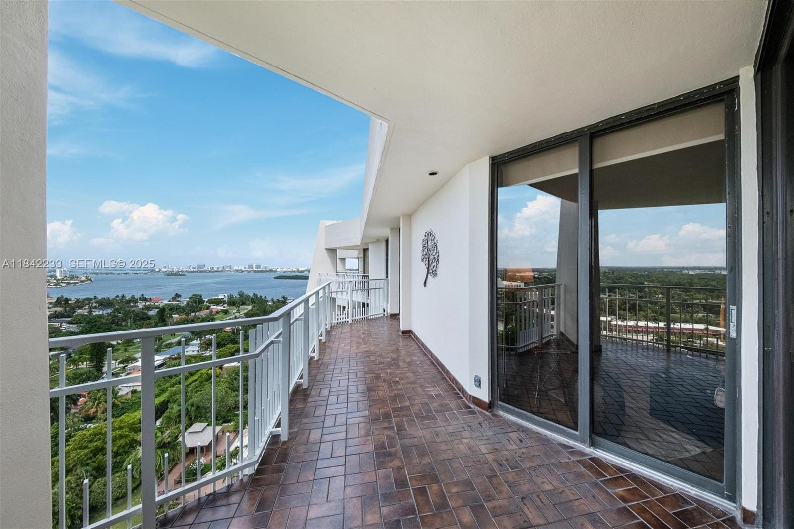 1000 Quayside Terrace TS-11, Miami, FL 33138 photo 1