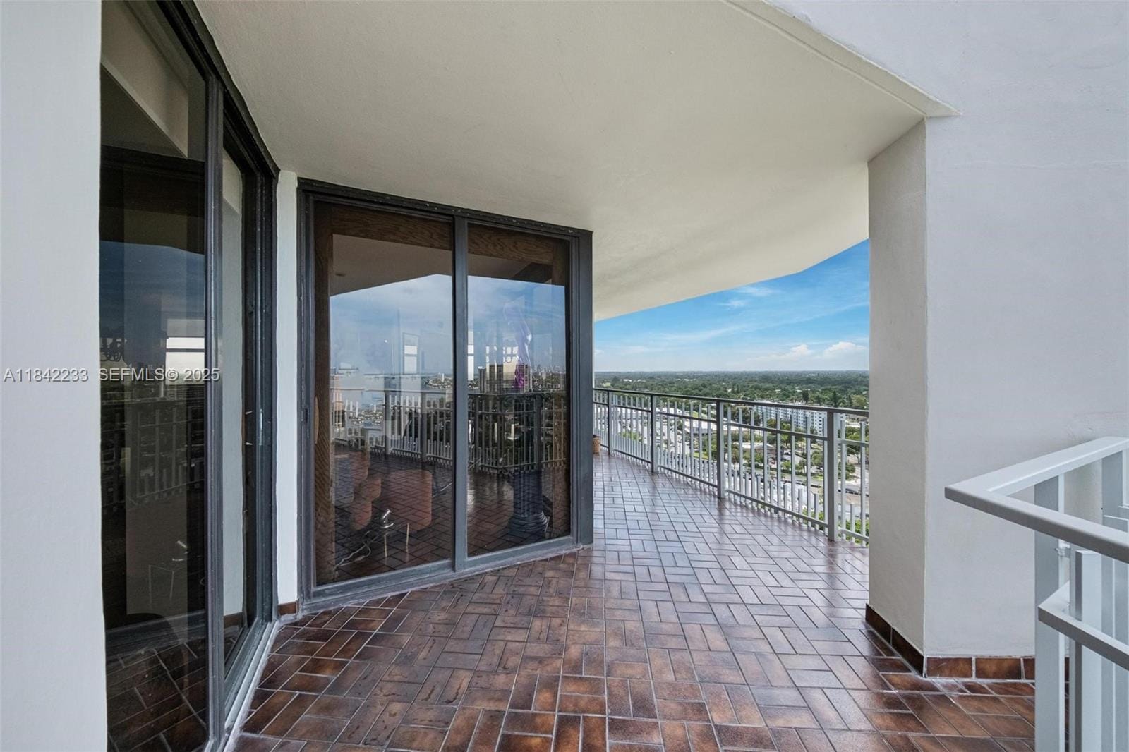 1000 Quayside Terrace TS-11, Miami, FL 33138 photo 24