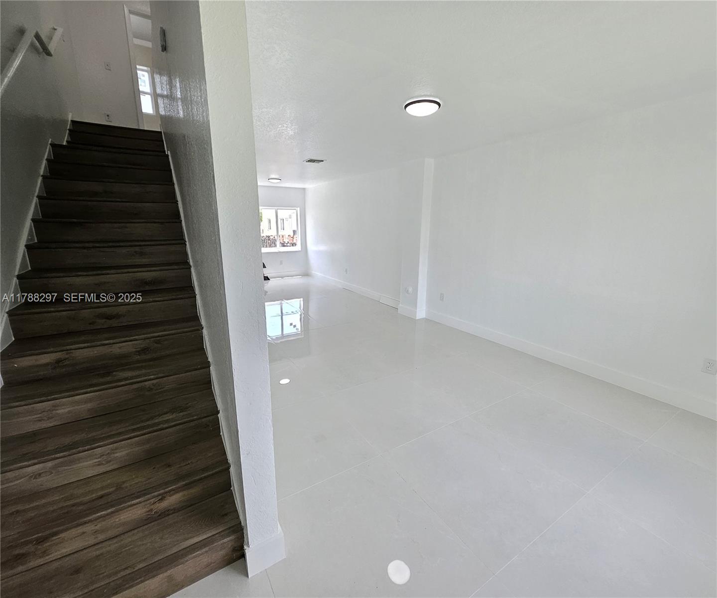 450 NW 84th Street 450, Miami, FL 33150, Miami