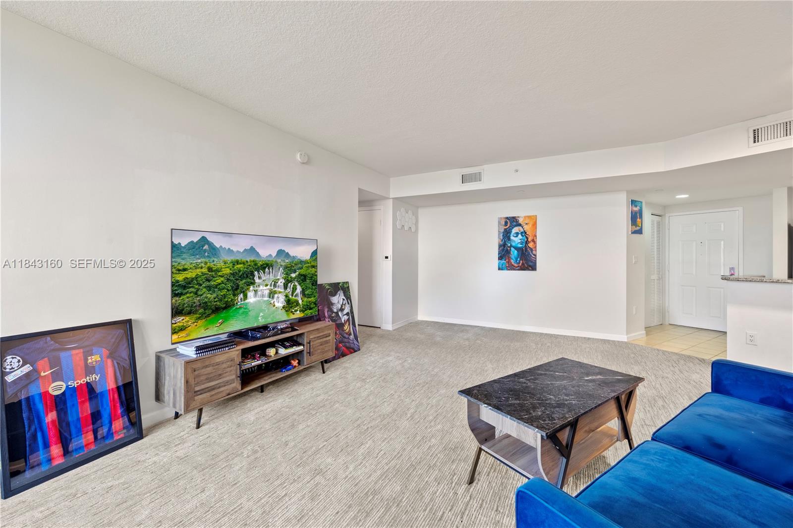 19501 W Country Club Drive 2106, Aventura, FL 33180, Aventura