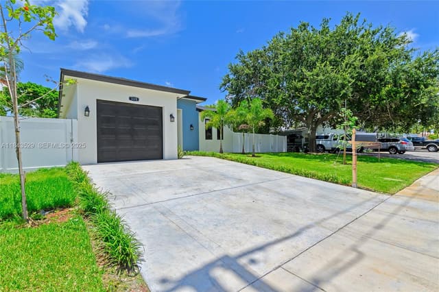 335 NW 15th Street, sold in Sanders Park, Pompano Beach, FL