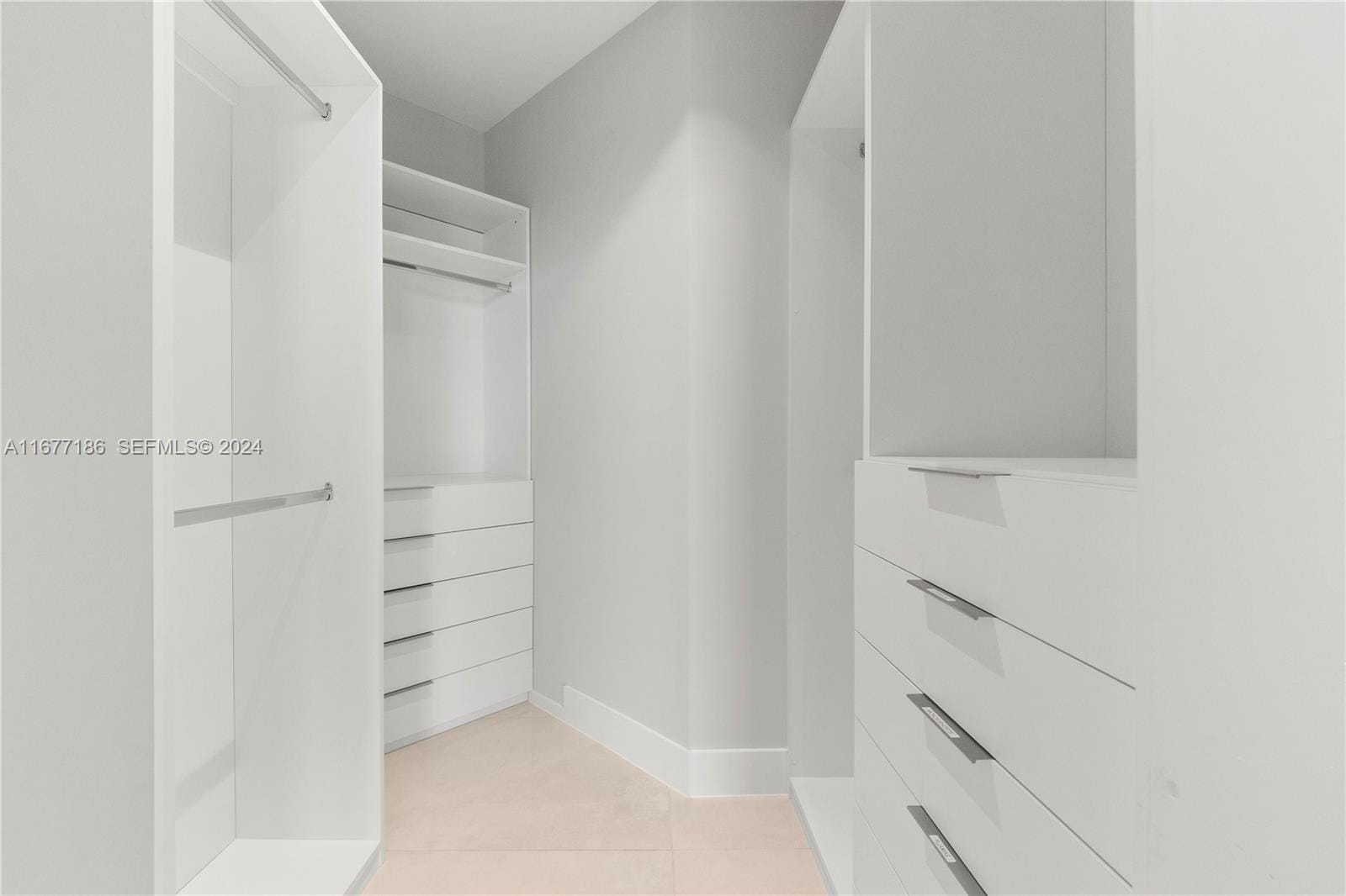 1010 SW 2nd Avenue PH03 — photo 11