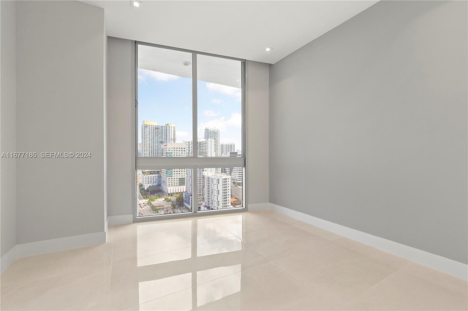1010 SW 2nd Avenue PH03 — photo 12