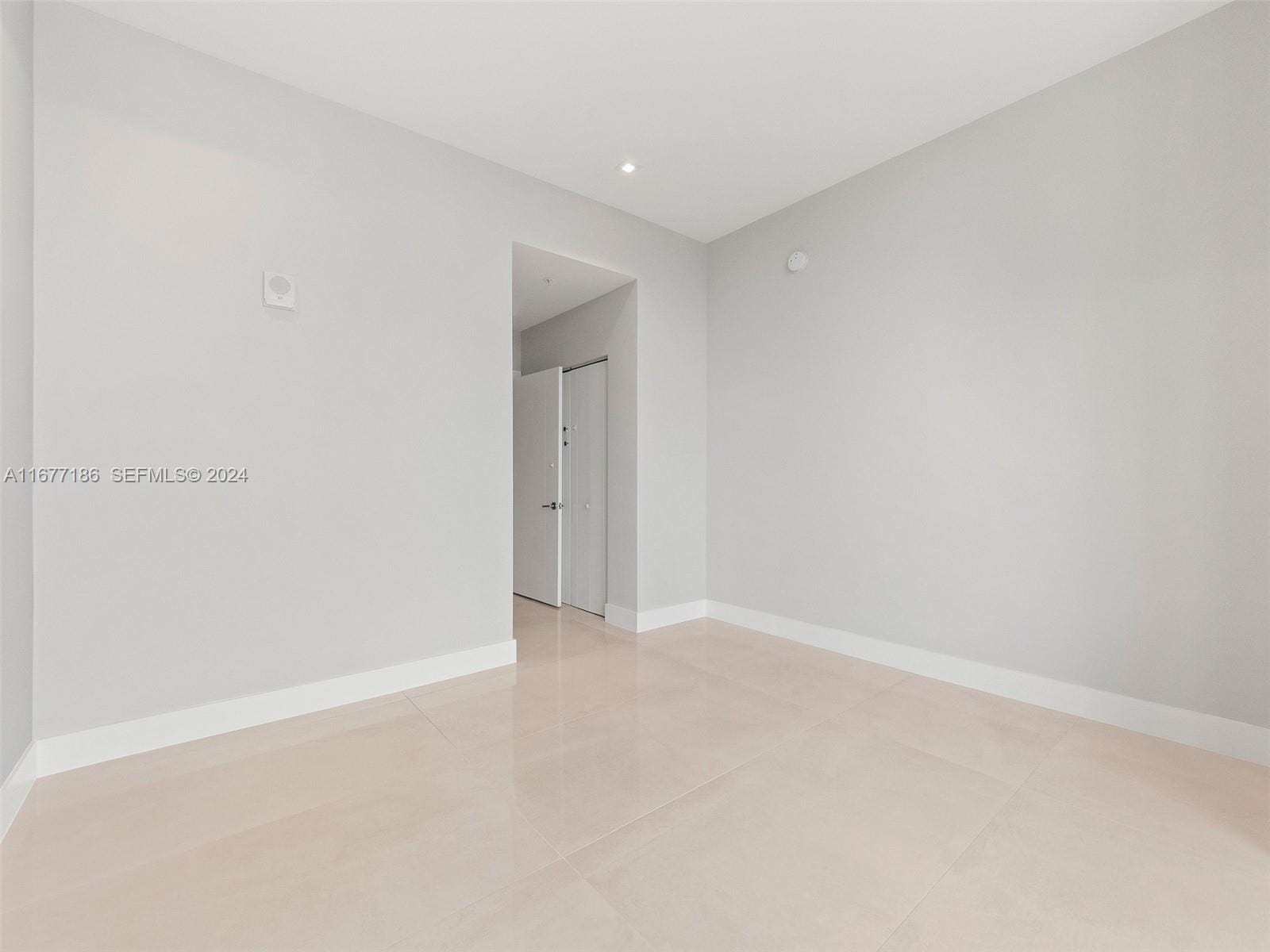 1010 SW 2nd Avenue PH03, Miami, FL 33130 photo 13