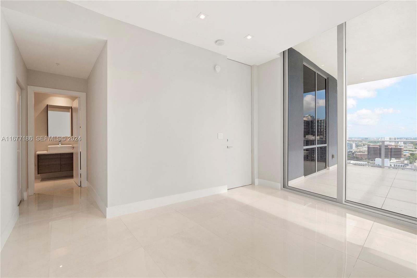 1010 SW 2nd Avenue PH03, Miami, FL 33130 photo 15