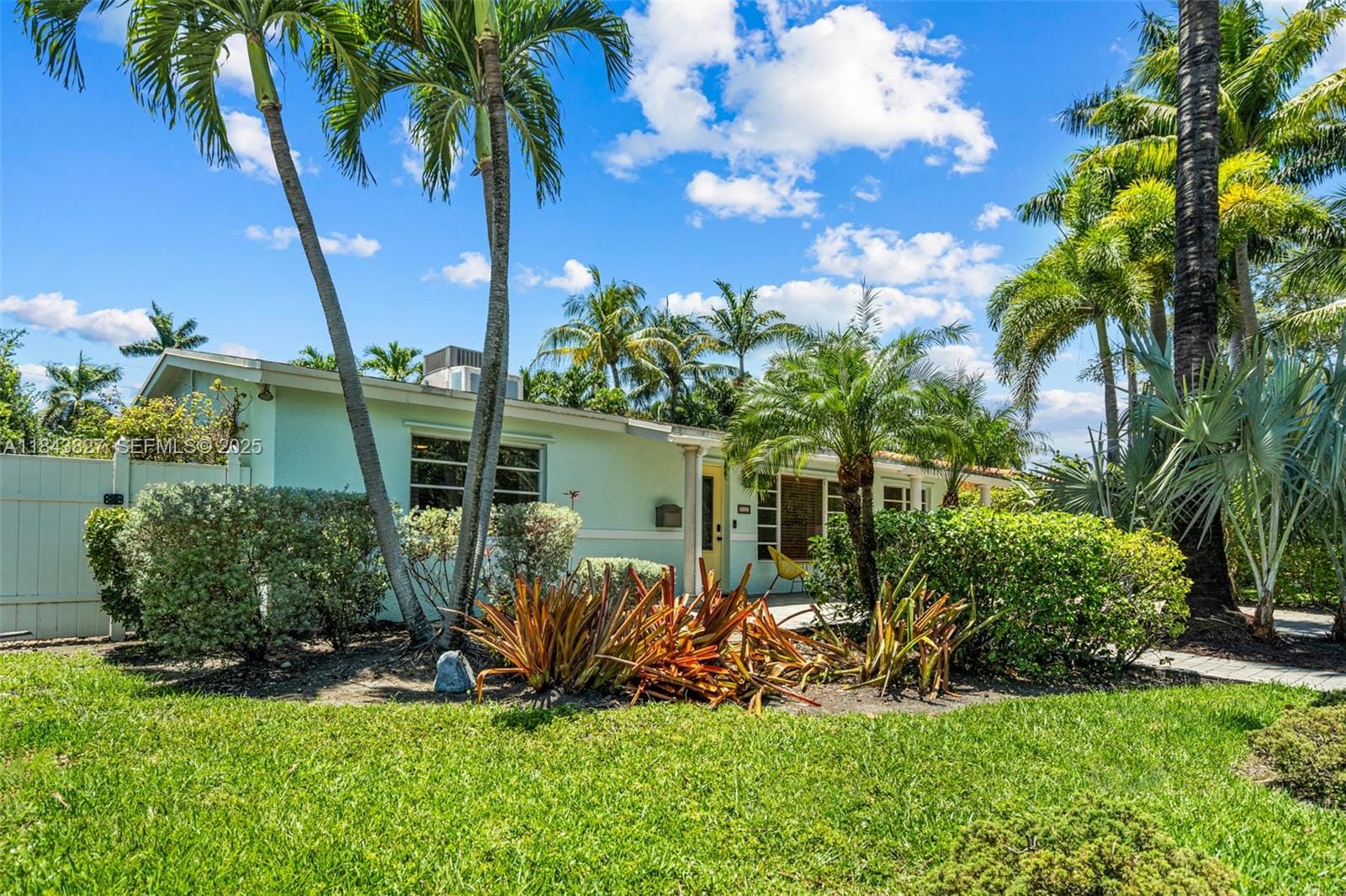 922 N 13th Terrace, Hollywood, FL 33019